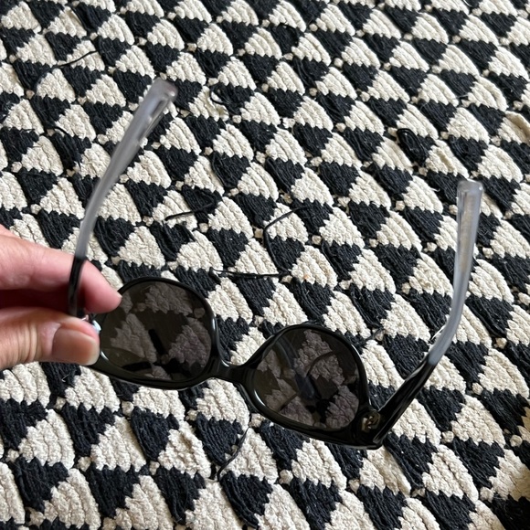 Elizabeth and James Avery Sunglasses Black and clear! Adorable & chic! - Picture 9 of 12